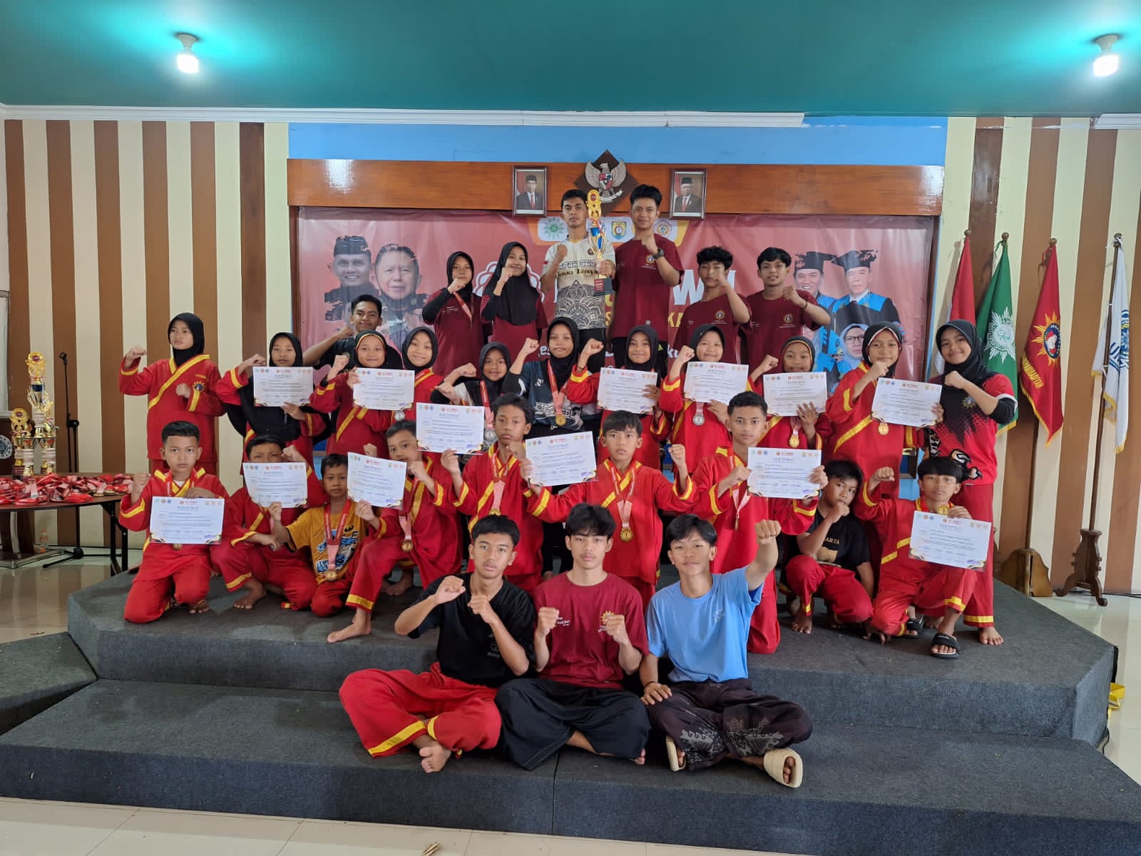 MEMBANGGAKAN, TAPAK SUCI PUNGGELAN BANJIR PRESTASI DI EVENT KEJURWIL TAPAK SUCI KABUPATEN KENDAL